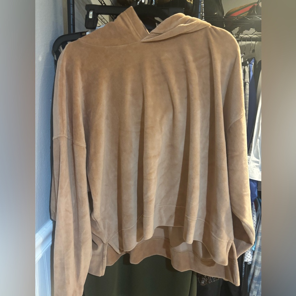 Light weight hoodie